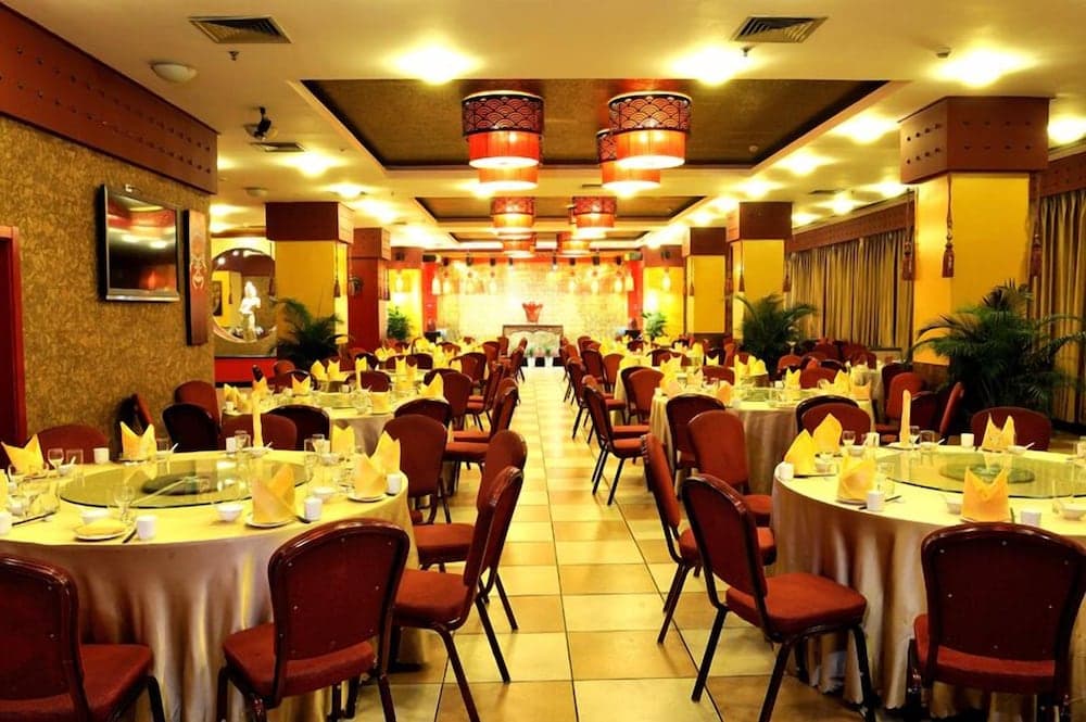 Cassia Plaza