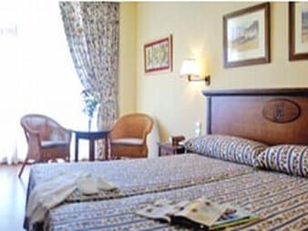 Yankee Pedlar Inn