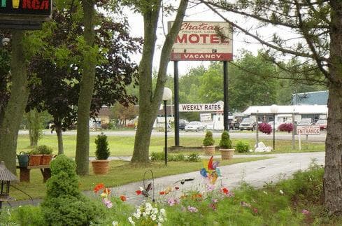 Chateau Motor Lodge