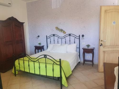 Azzurro Mare B & B