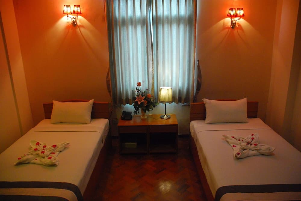 Pleasant View Hotel