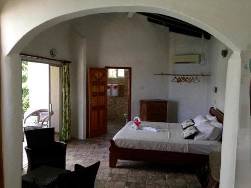 Lazare Picault Hotel