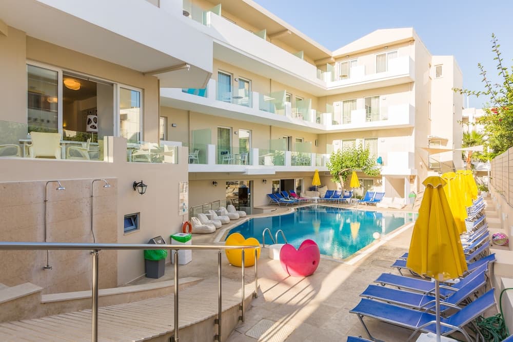 Dimitrios Beach Hotel