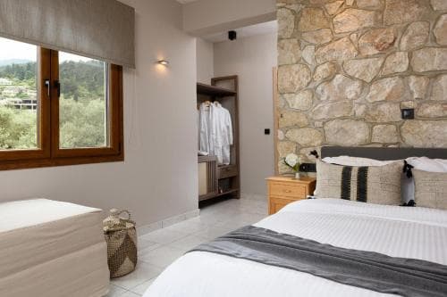 Nikoleta Luxury Villa