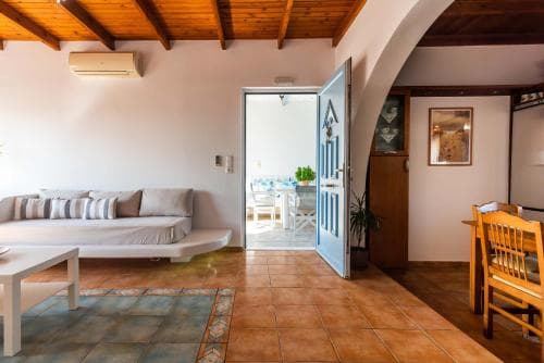 Orizontes Studios Milos