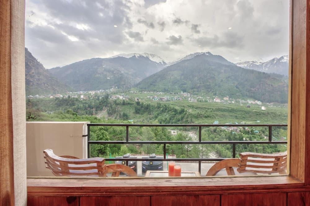 Hotel Nirosha Manali