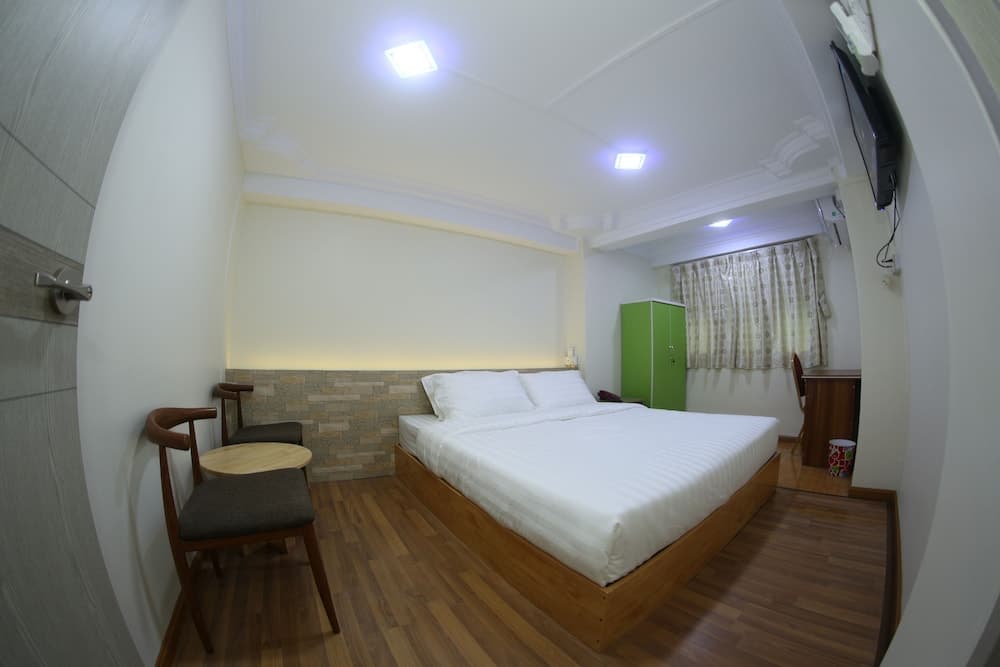 November Hostel