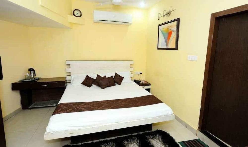 Hotel Amit Regency