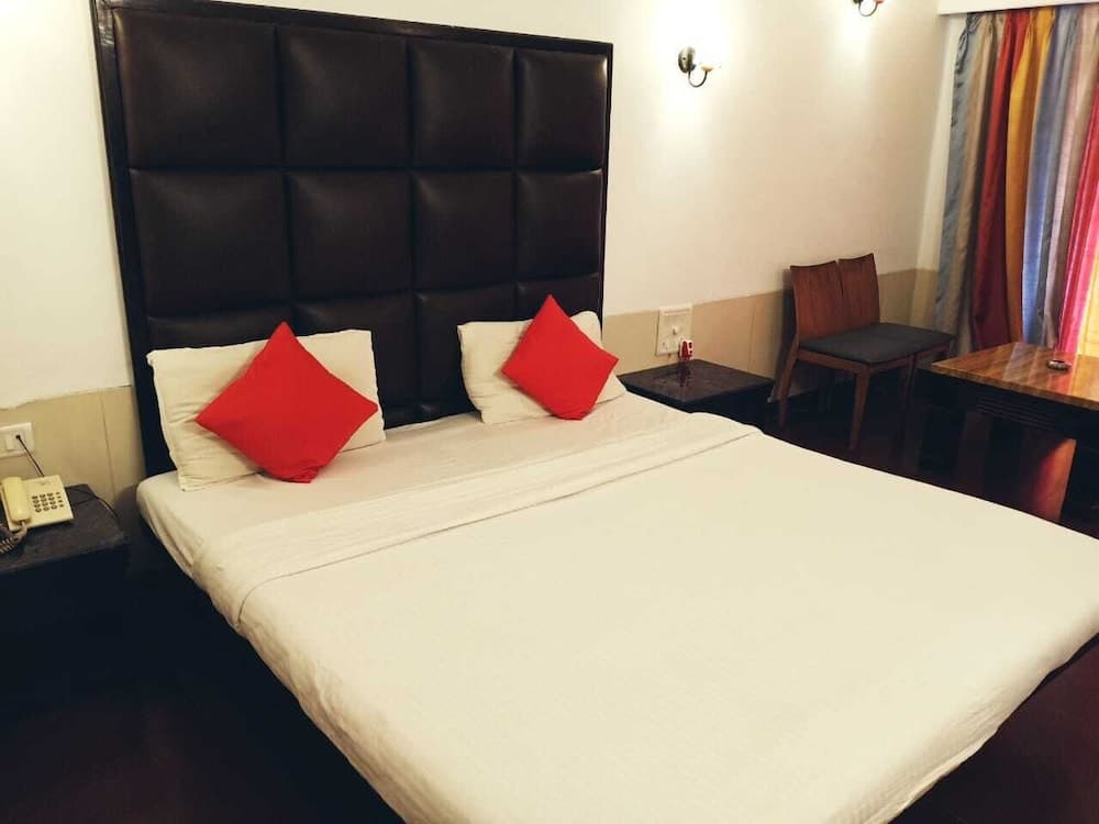 Arnala Beach Resort