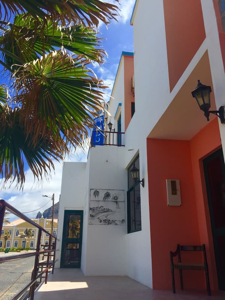 Blue Bell Hotel