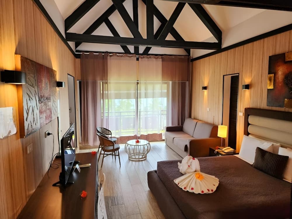 The Crows Nest Resort