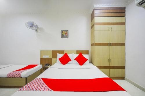 Hotel Thalapathi