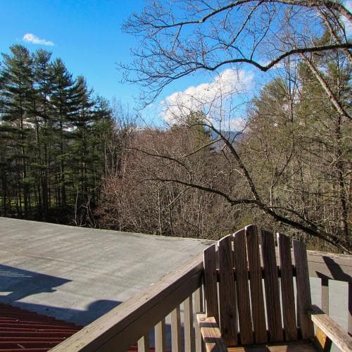 Red Leaf River Inn