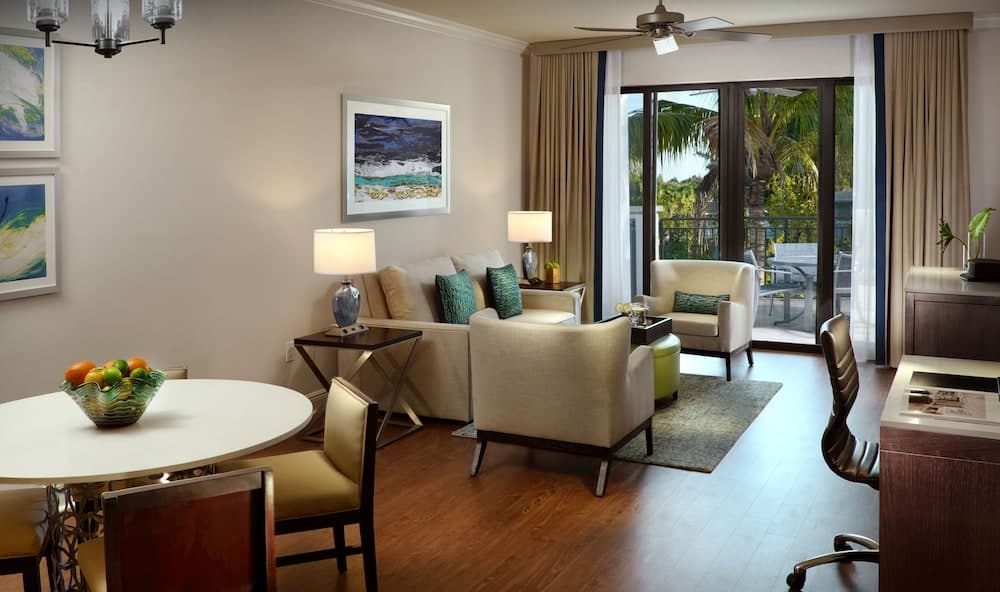 Naples Bay Resort