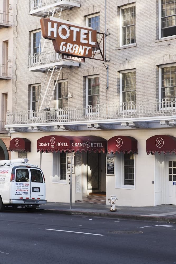 Grant Plaza Hotel
