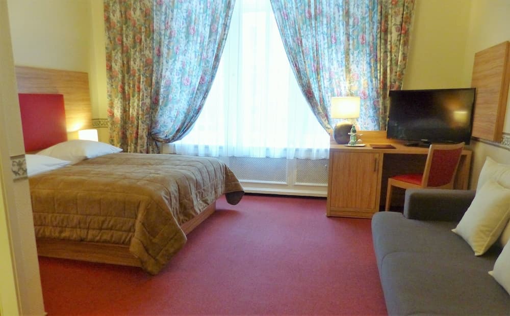 Pension Savoy