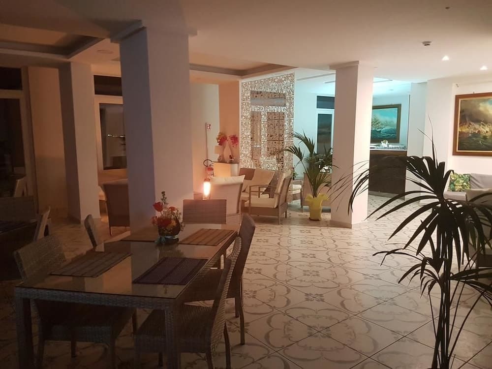Klaton Beach Hotel
