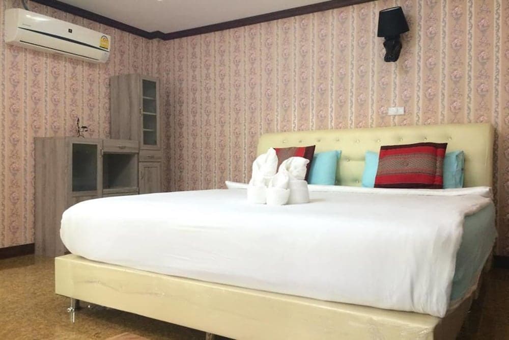 Palmchwa Resort