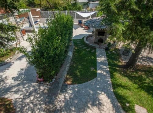 Villa D Apartments