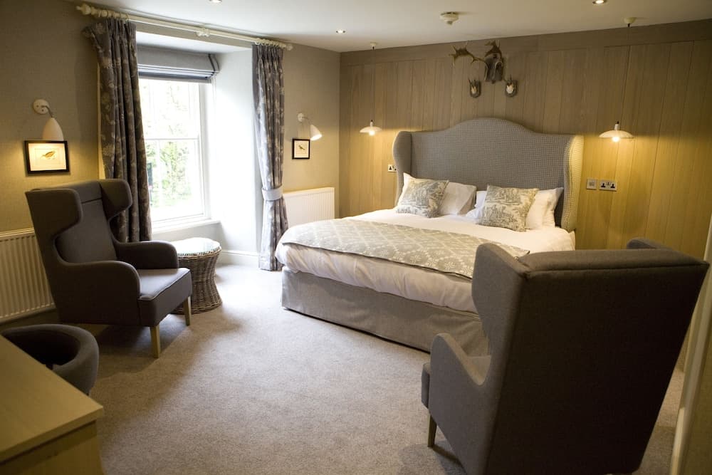 The Saracens Head Hotel