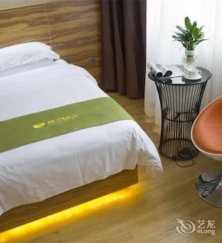 Orange Hotel