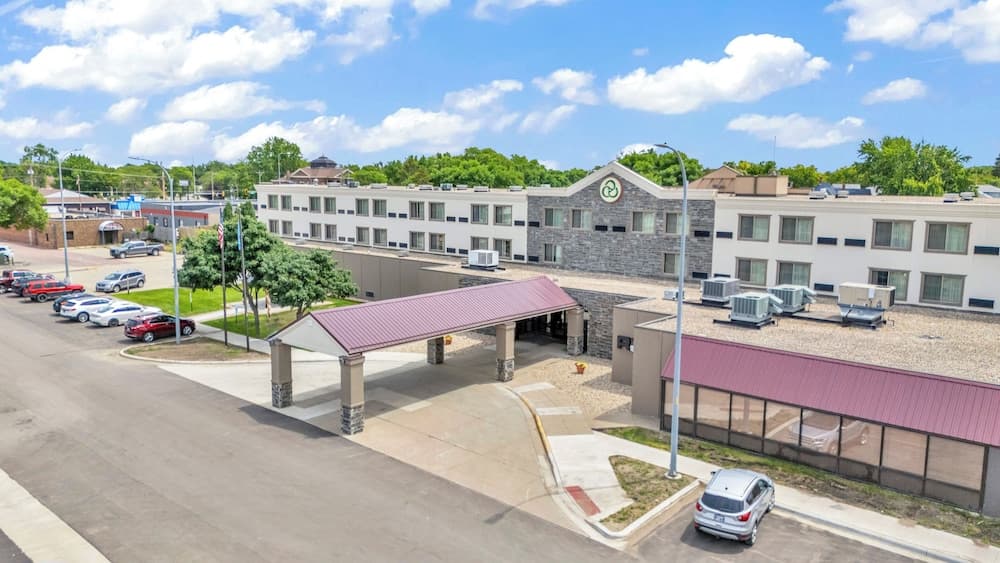 Crossroads Hotel at Huron Event Center