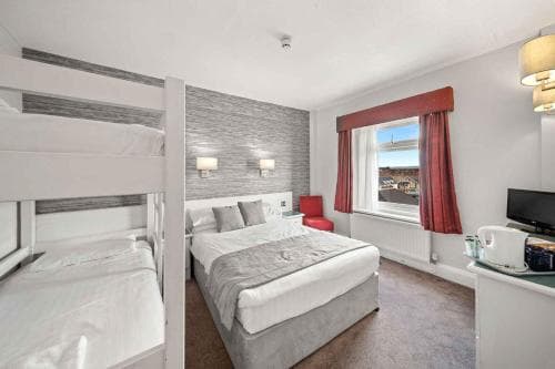 Cliffs Hotel - Blackpool