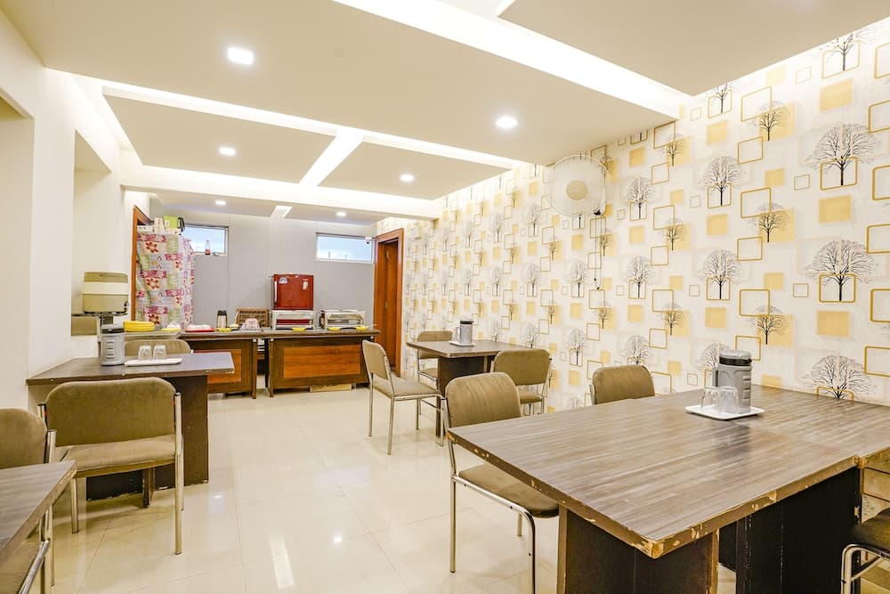 Fabhotel Panchsheel