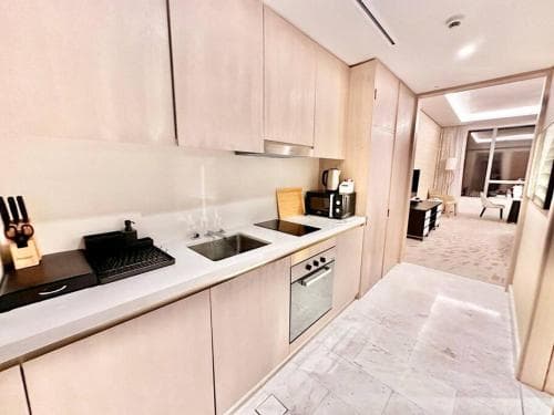 Luxury Studio in High Floor Full Sea View in The Palm Tower Plam Jumeirah