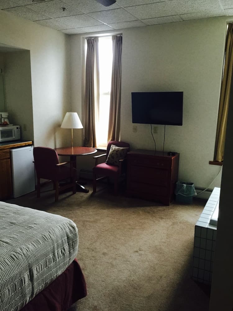 Goodfellos Suites