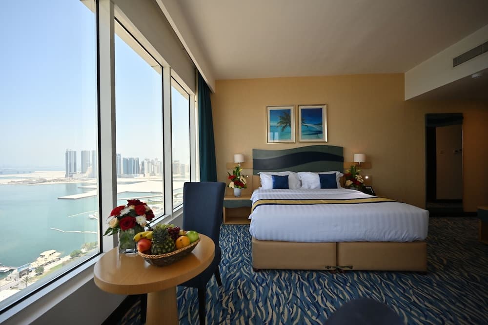 Harbour Suites Hotel
