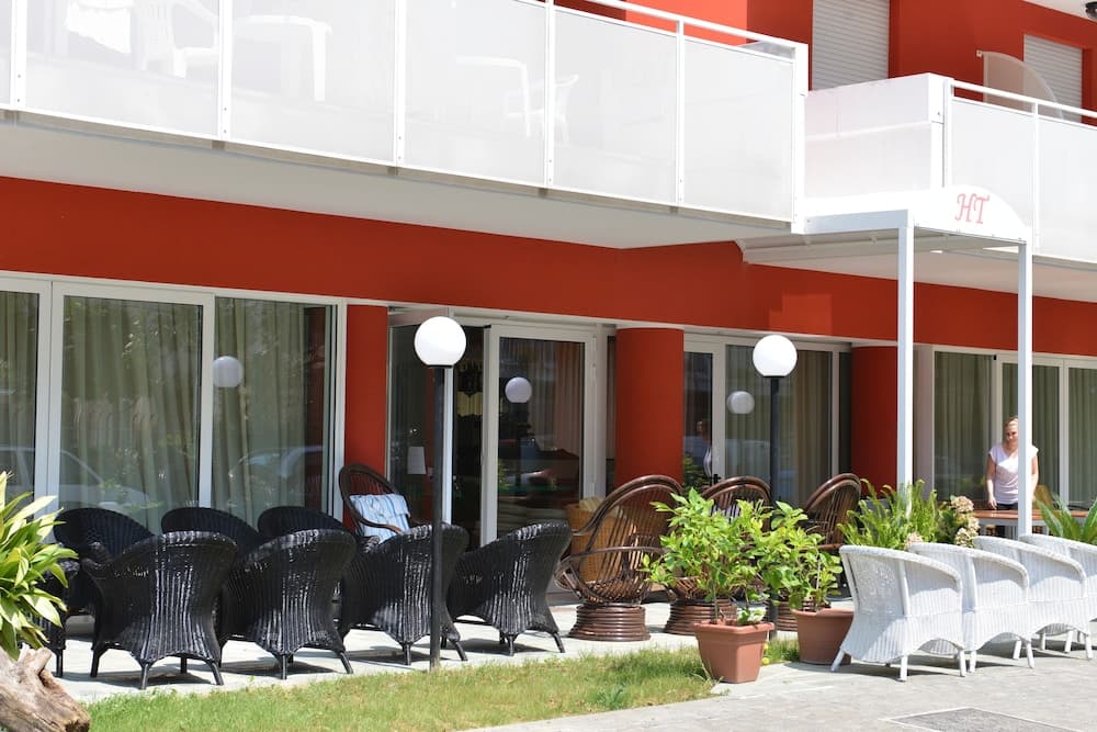 Hotel Tritone
