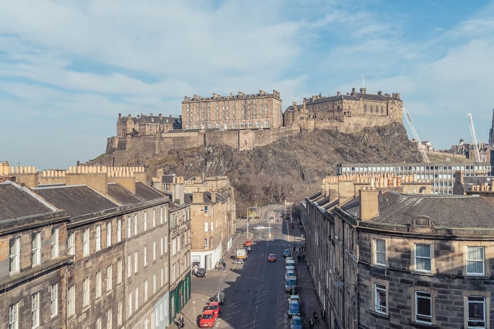 DoubleTree by Hilton Edinburgh City Centre