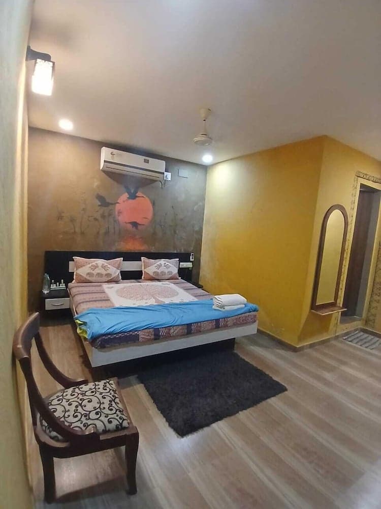 HV BEACH RESORT