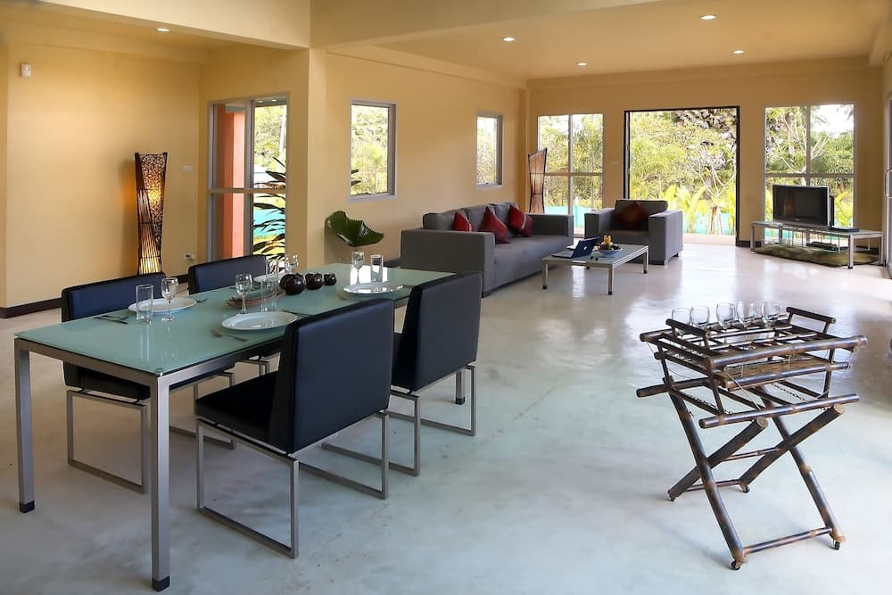 Breda Beach Villa