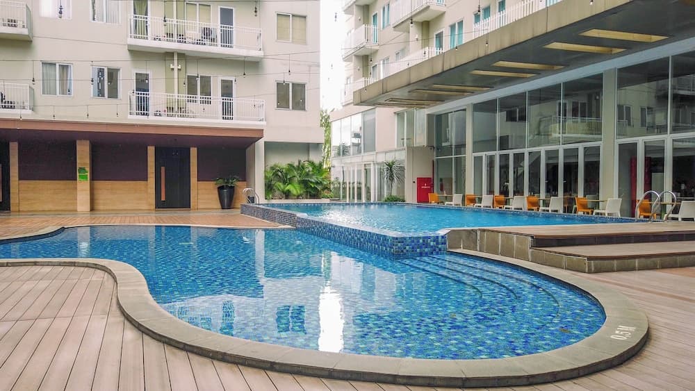 Comfortable and Good Studio Bogor Icon Apartment By Travelio