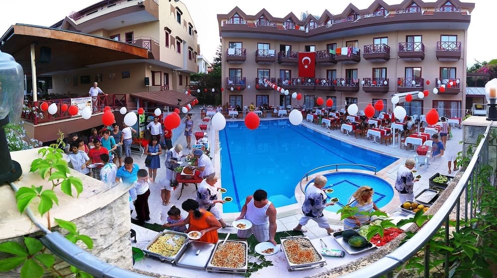 Himeros Beach Hotel