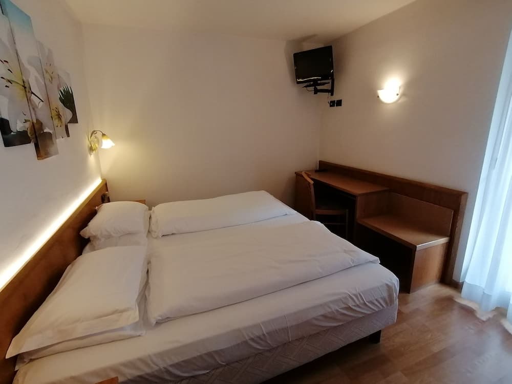 Hotel Denny