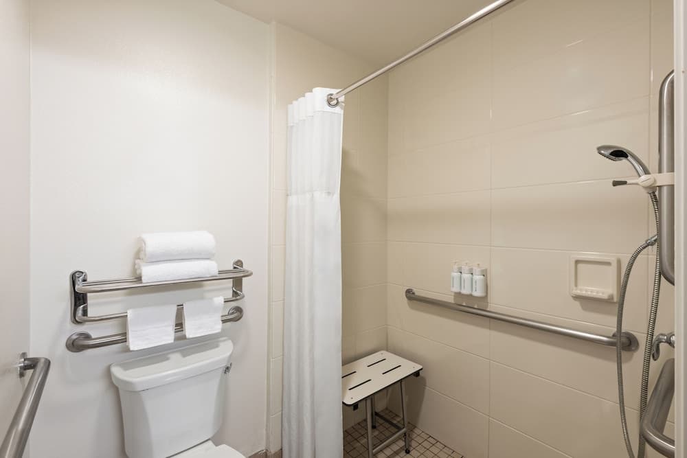 Solara Inn and Suites