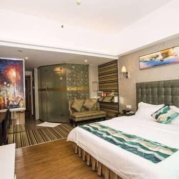 Only Hotel