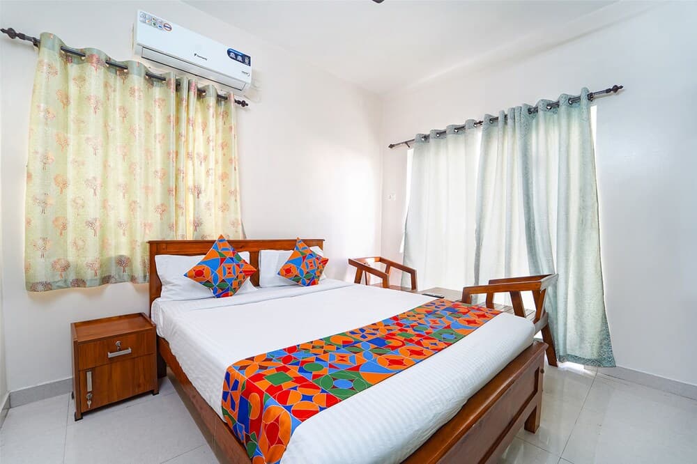 Fabhotel Crosscut