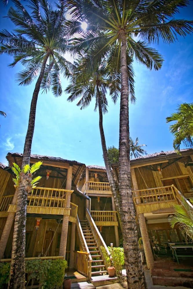 Fridays Boracay Resort