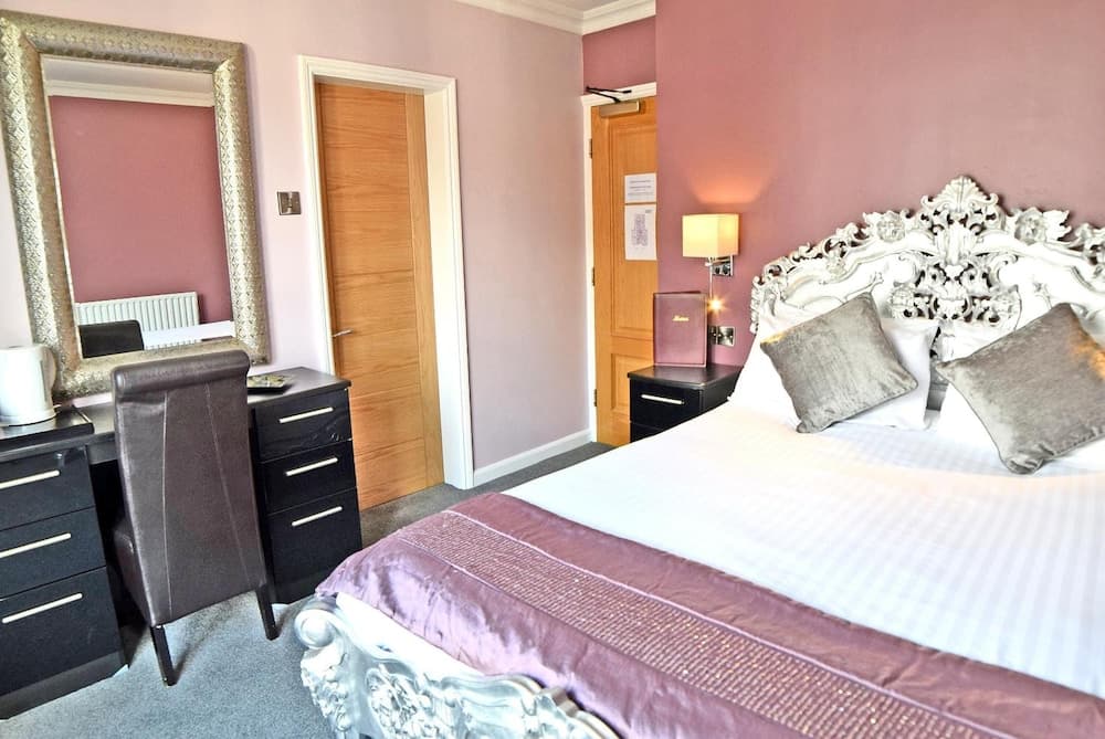 Dovedale Hotel