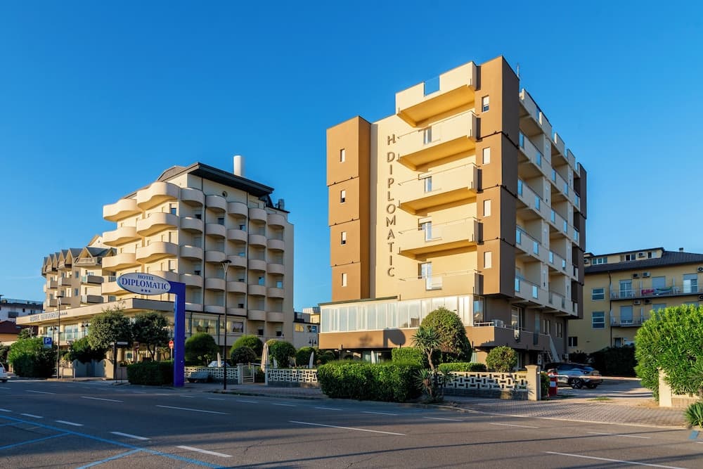Hotel Diplomatic