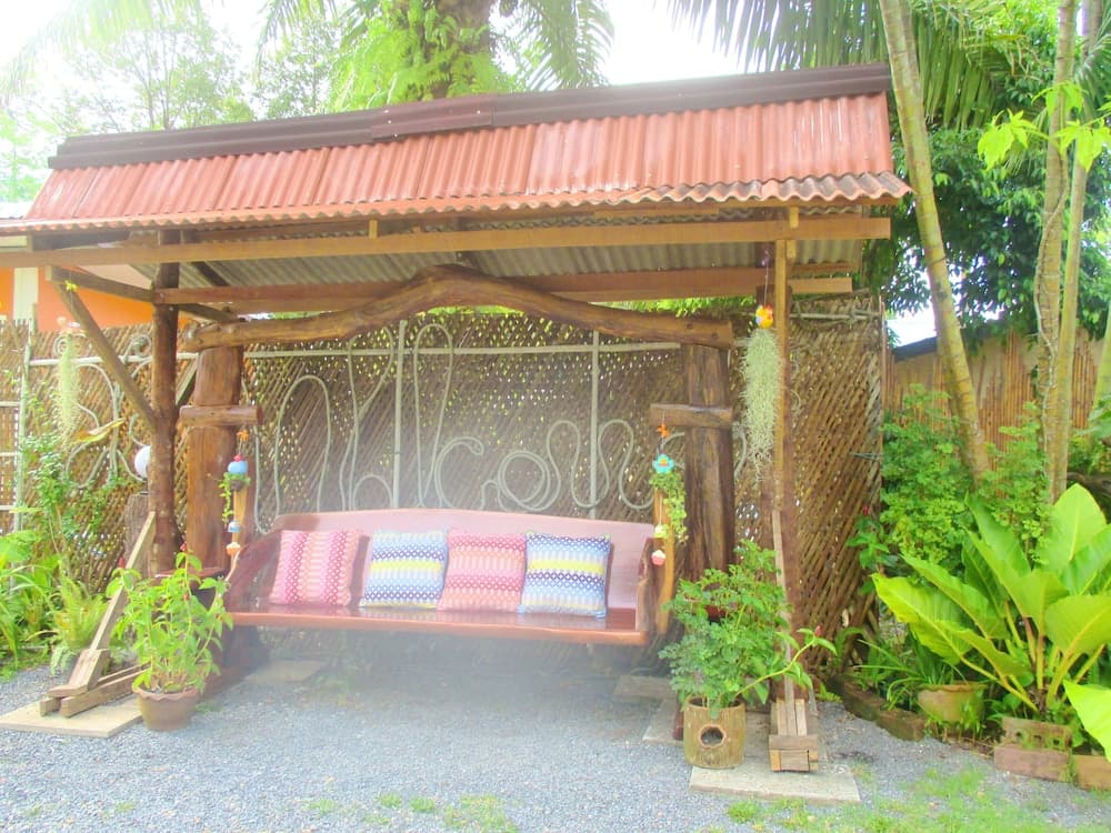 Happiness Resort
