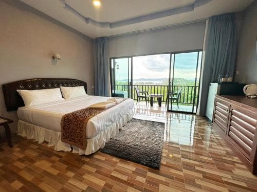 So View Phuket Resort