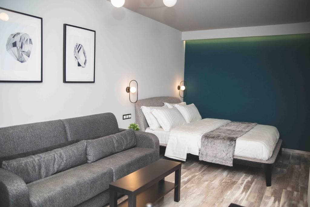 Rooster Suites