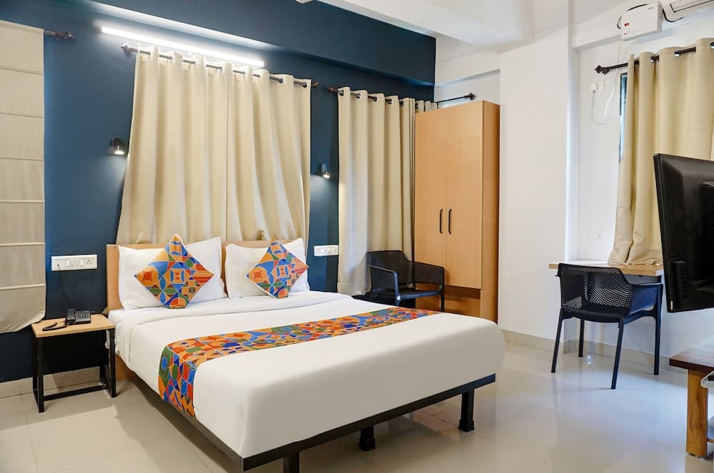 FabHotel Aura Homes