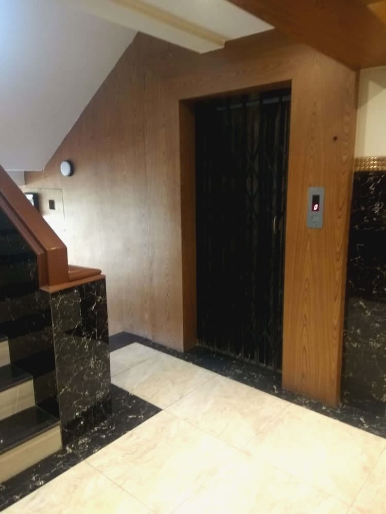 Hotel Karishma Dadar