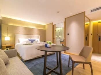 Harbin Junyi Hotel
